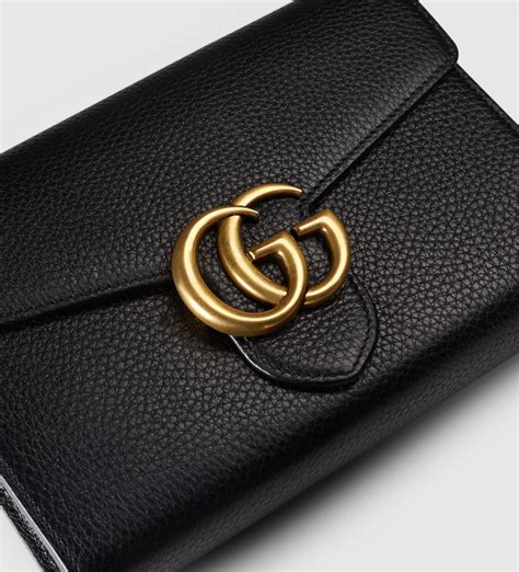 gucci gg marmont chain wallet.